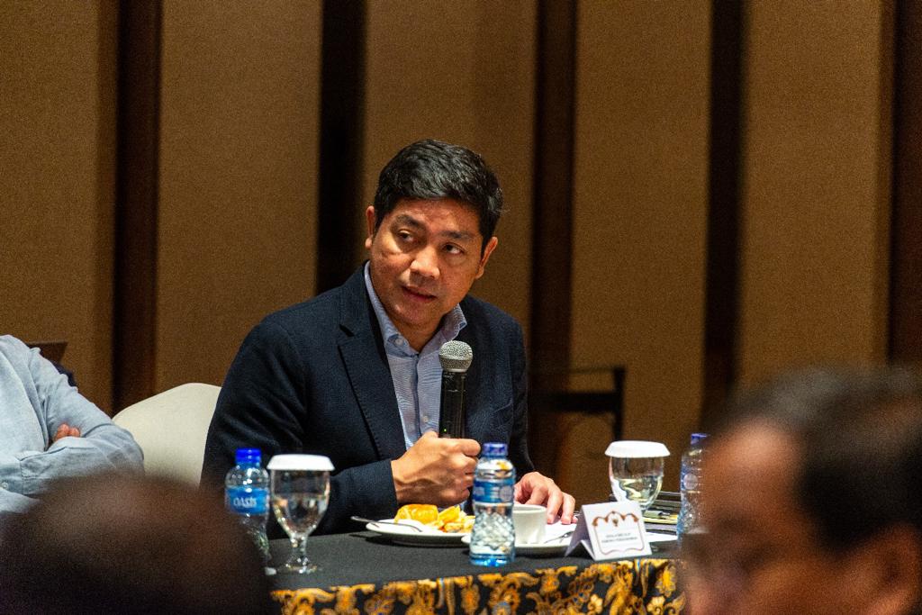 Kebijakan Jangka Pendek dan Jangka Menengah Strategi Akselerasi Pertumbuhan Ekonomi Nasional